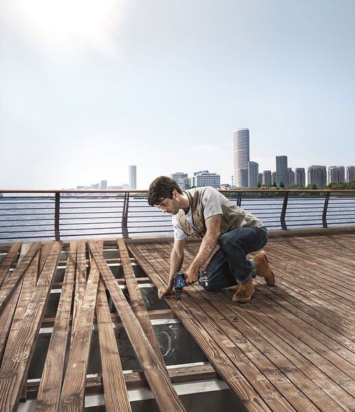 Bosch Professional GSB 18V-50 Akülü Darbeli Vidalama Makinesi (2x5.0Ah; L-Boxx)