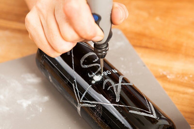 Dremel® Cam İşlemeciliği Aksesuar Seti (682)