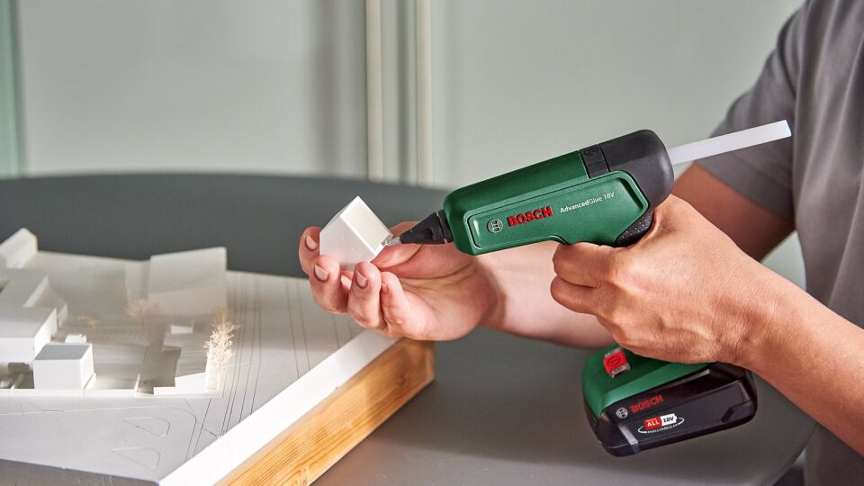 AdvancedGlue 18V (Solo) Akülü Tutkal Tabancası