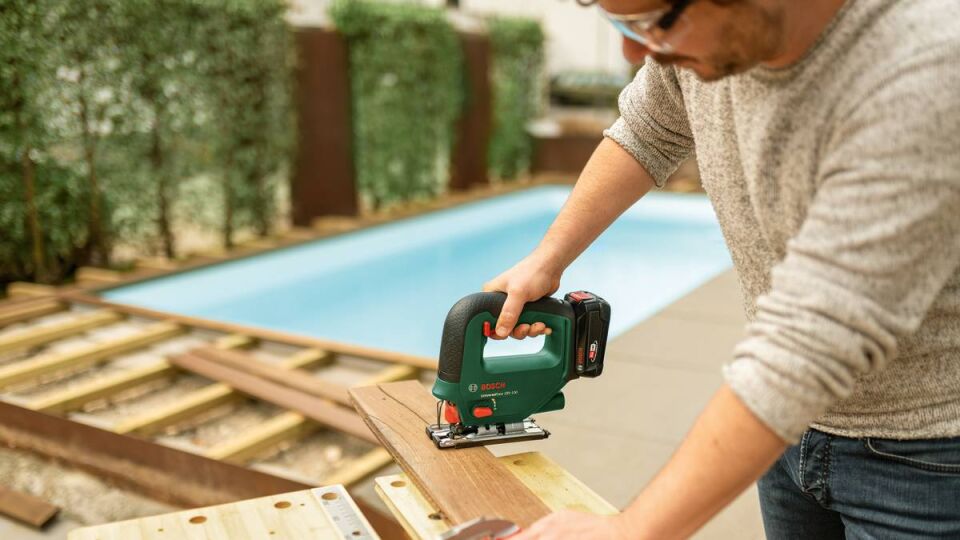Bosch UniversalSaw 18V-100 Dekupaj Testeresi