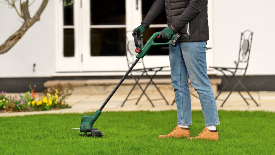 Bosch EasyGrassCut 18 Solo Kenar Kesme Makinesi